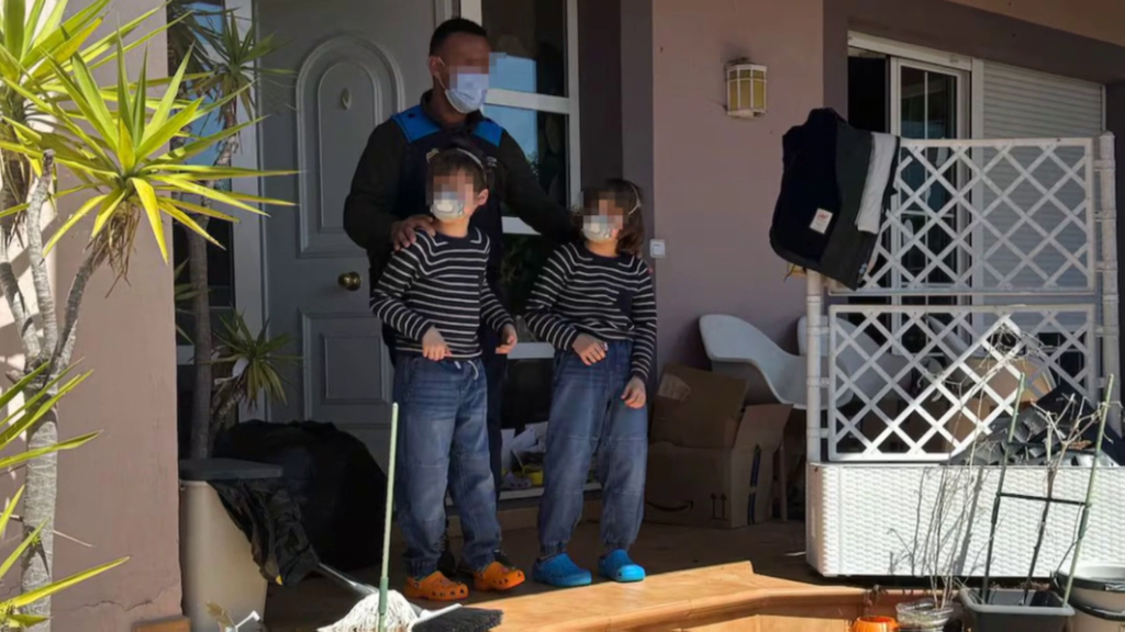 Arranca el juicio contra los padres de la ‘casa de los horrores’ de Oviedo: mantuvieron a sus tres hijos encerrados durante cuatro años