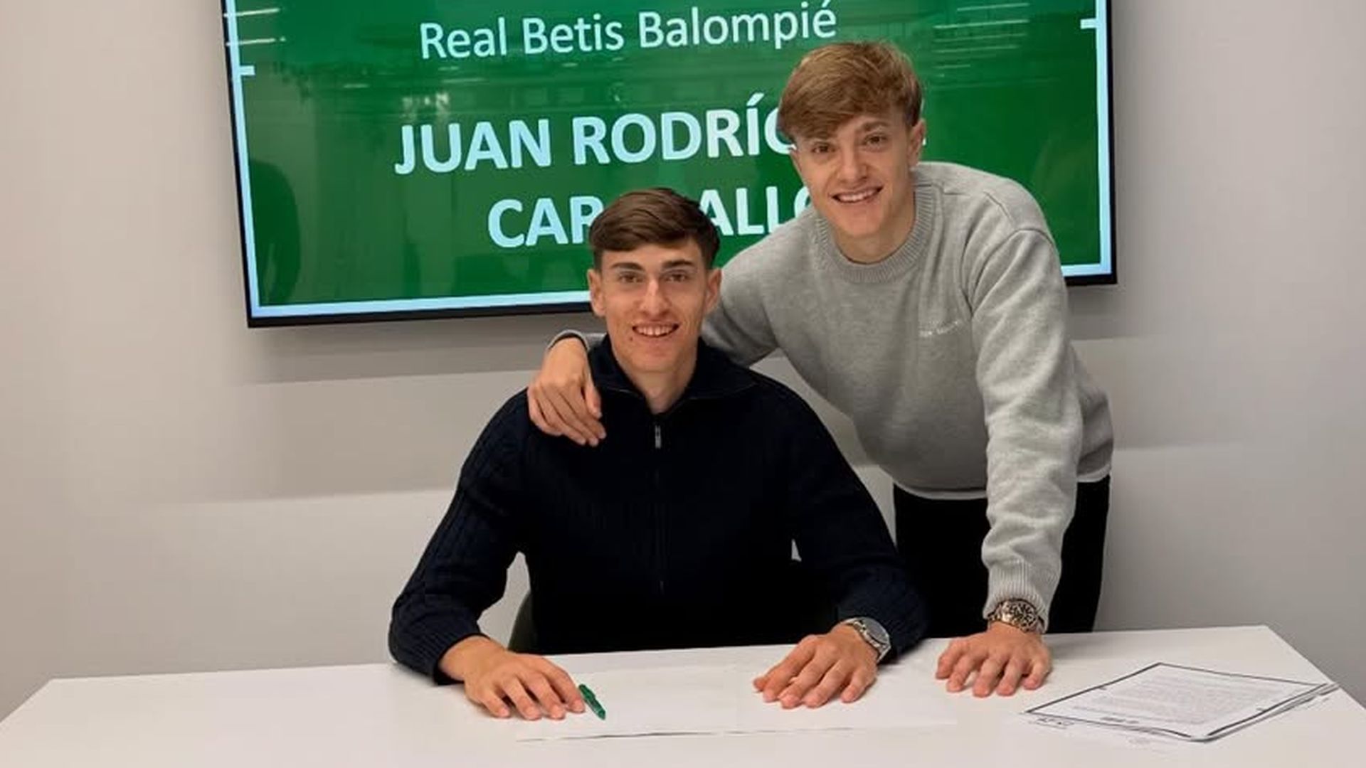 Jesús Rodríguez acompaña a su hermano Juan