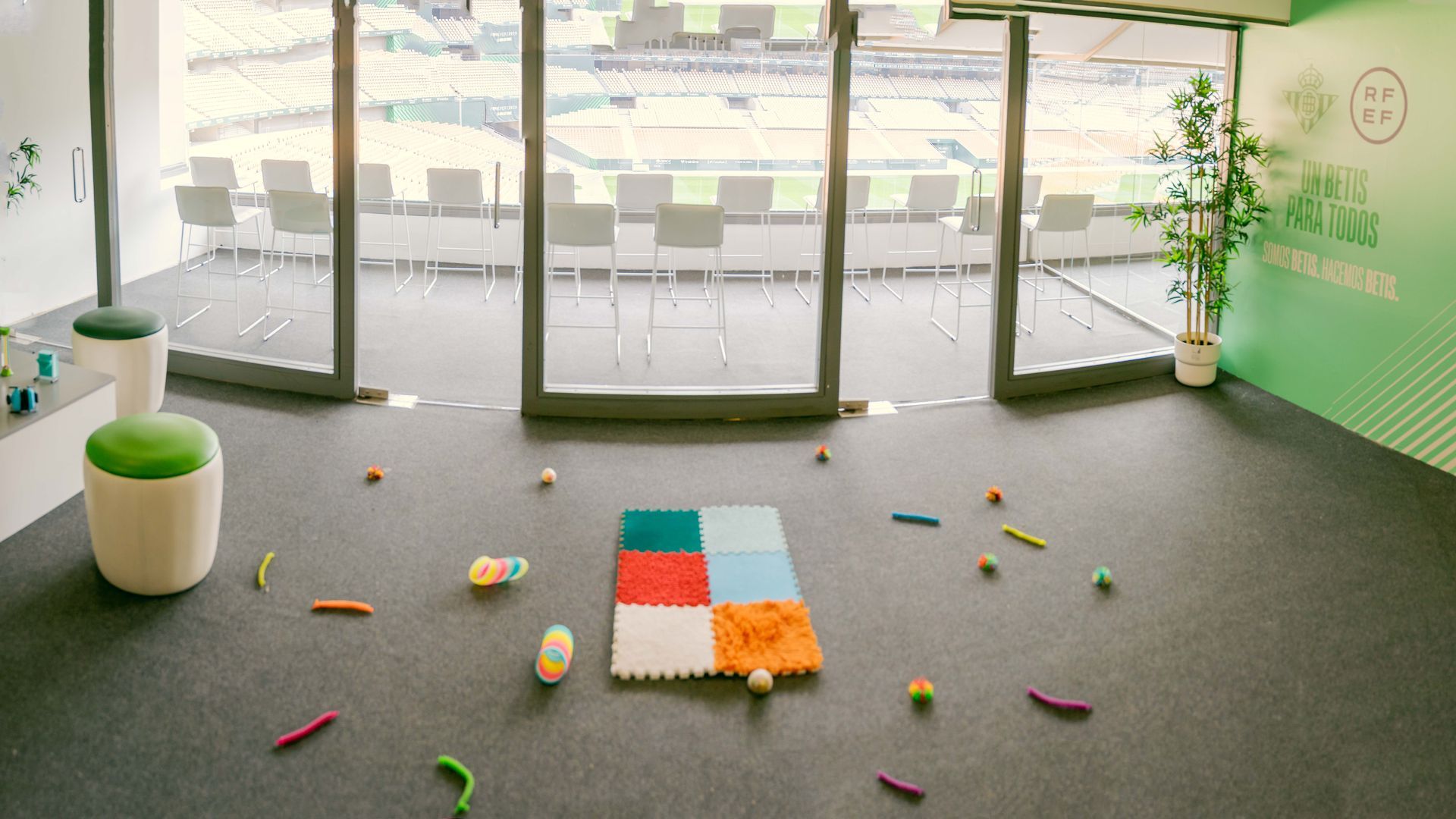 La nueva sala para aficionados con autismo en La Cartuja