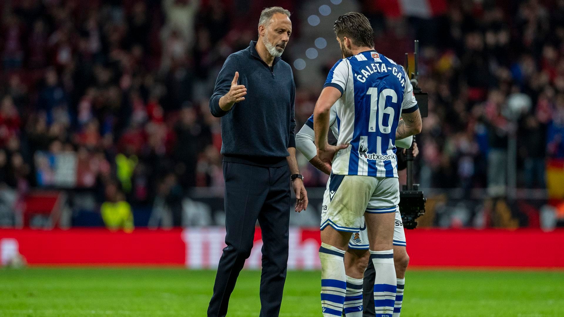 Matarazzo y Caleta-Car se saludan