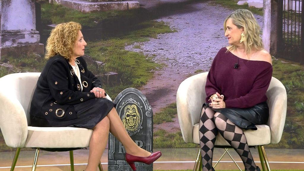 Tensión y muchas cuentas pendientes entre dos excompañeras de trabajo que hacían eventos en un cementerio: "Me he quedado muerta"