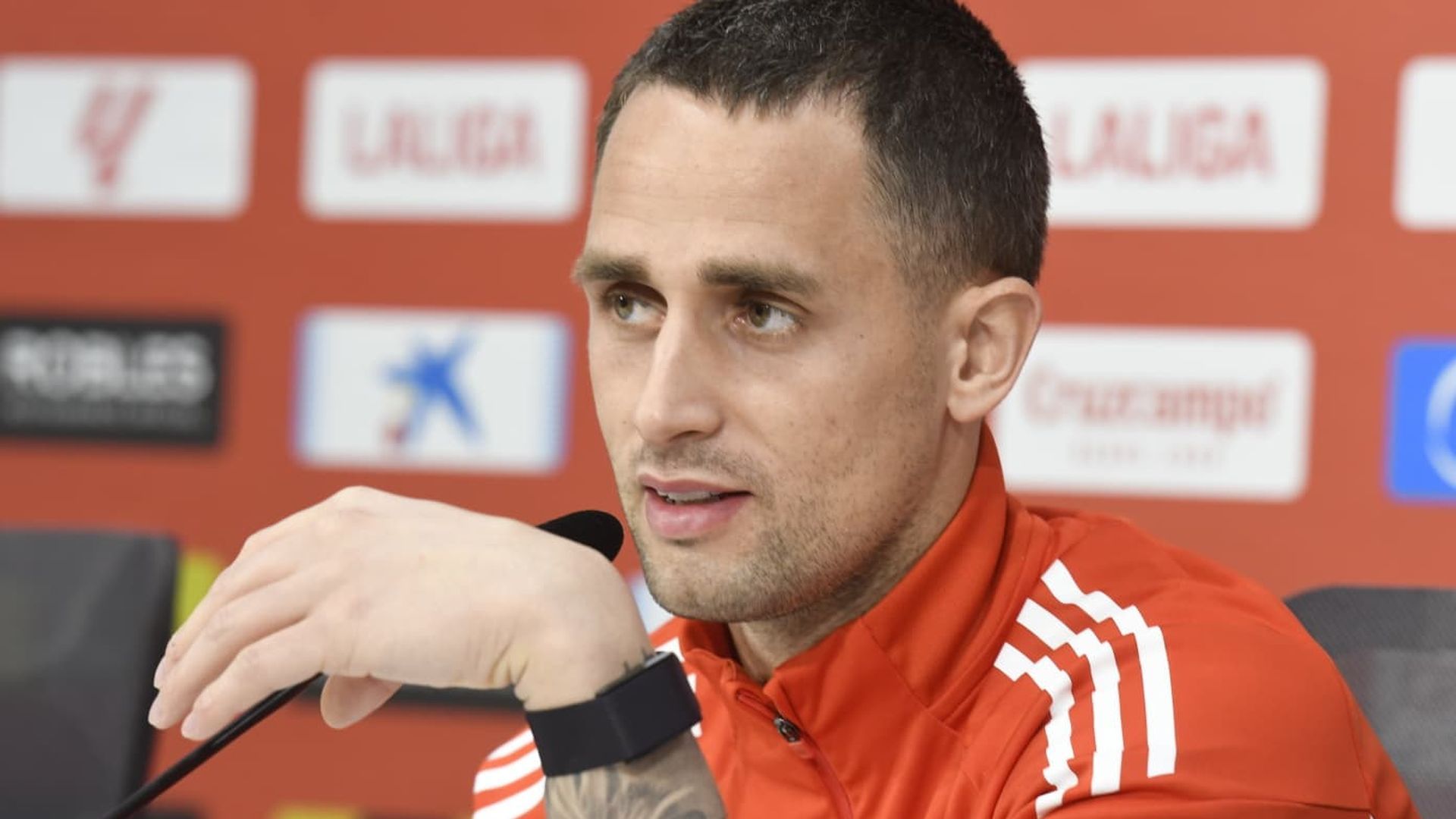 Adnan Januzaj, en rueda de prensa