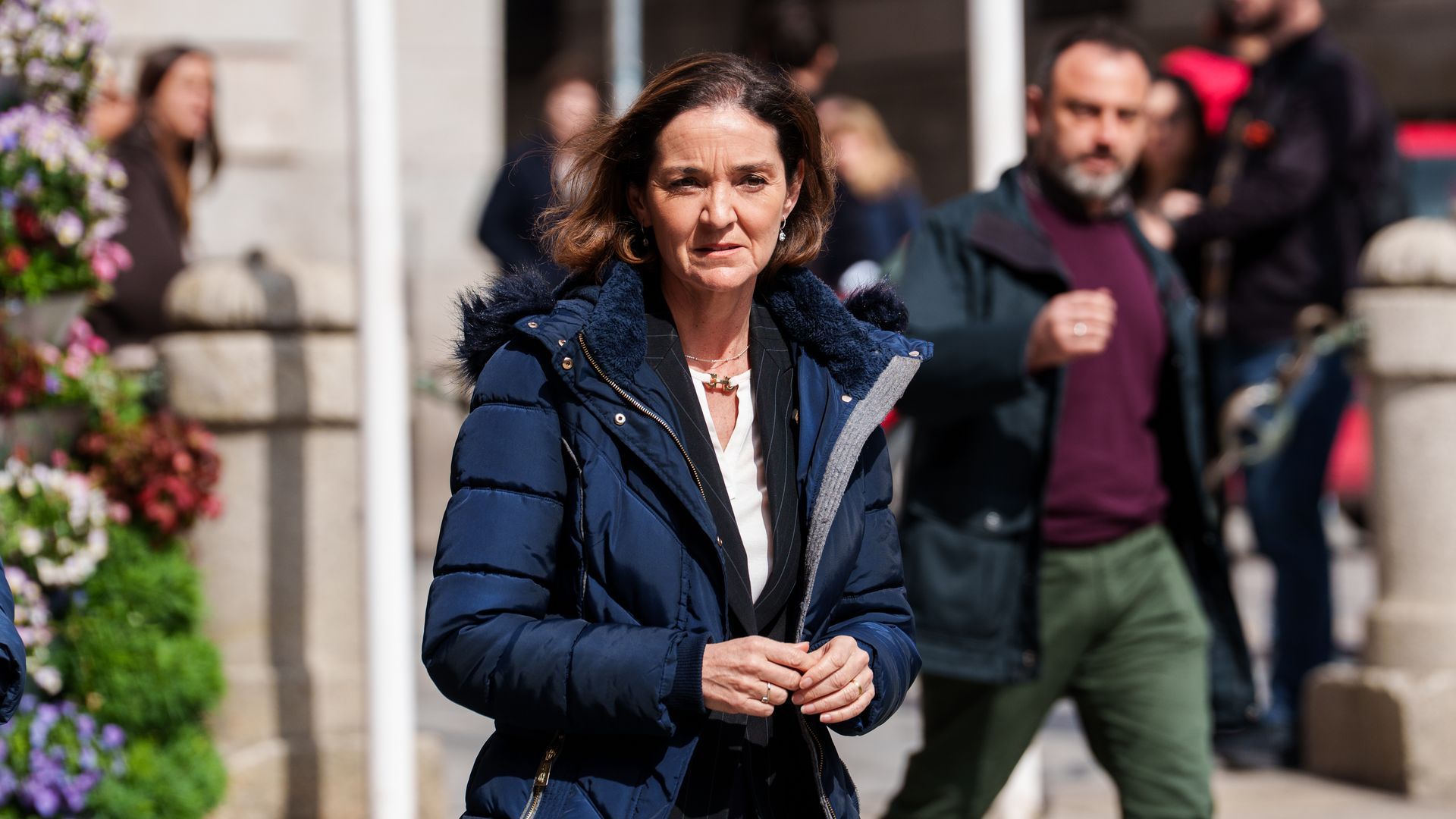 La concejala del Ayuntamiento de Madrid, Reyes Maroto, en la capilla ardiente de Raúl del Pozo