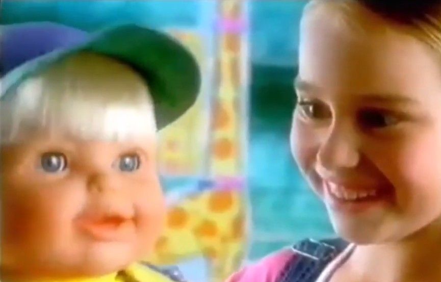 Paula Usero en uno de los anuncios de Famosa que protagonizó durante su niñez