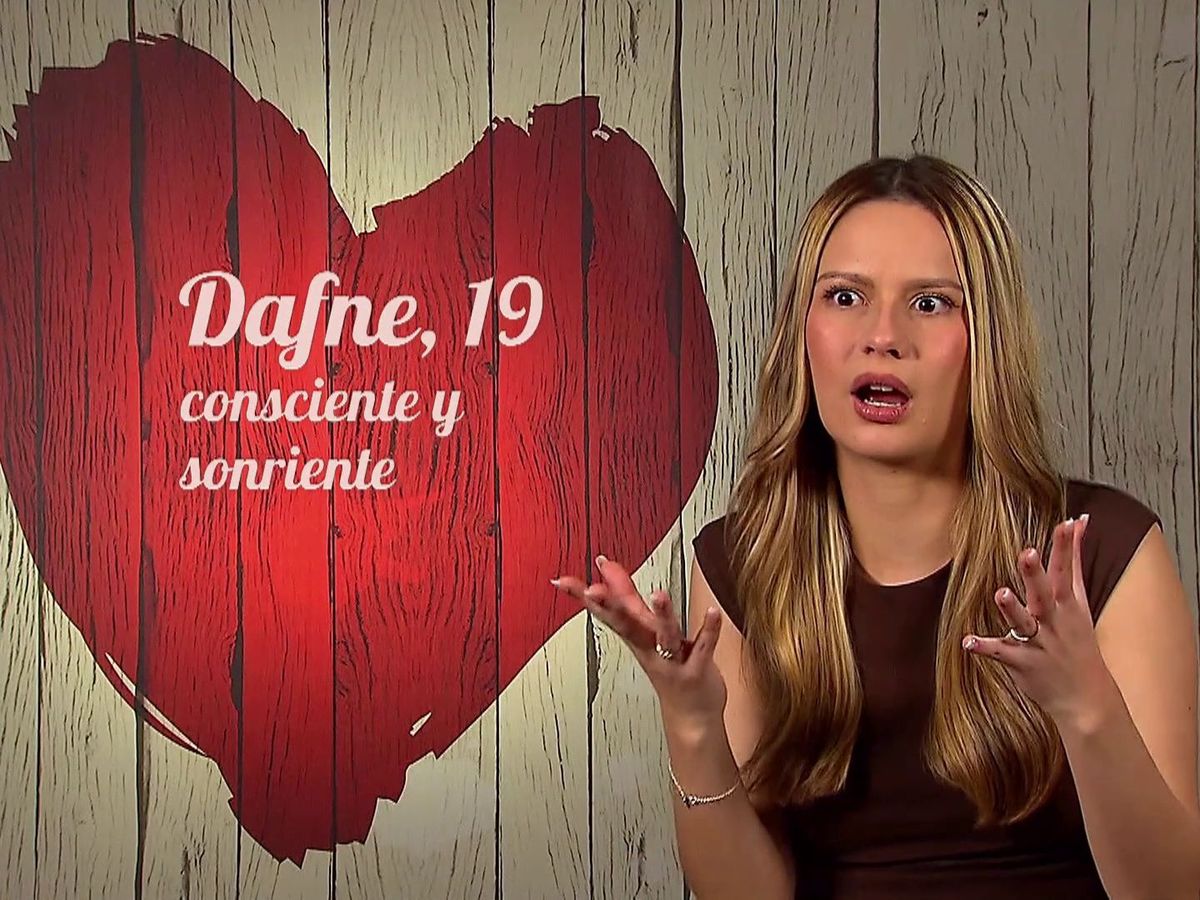 Un soltero de 'First Dates' espanta a su cita al contarle lo que los chicos  "suelen hacer en la ducha"