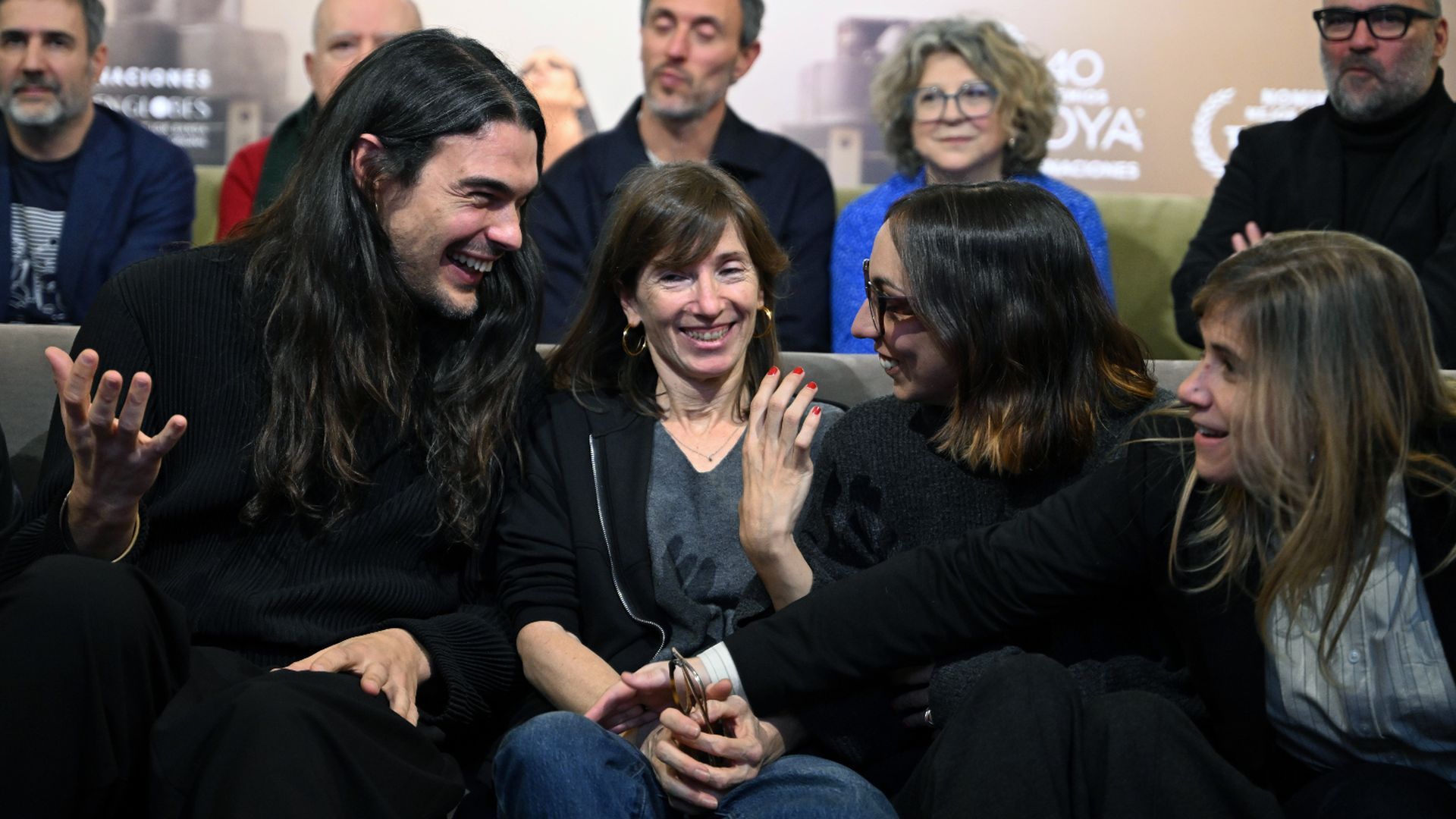 Amanda Villavieja, Laia Casanovas y Yasmina Praderas, junto al director de 'Sirat' Amanda Villavieja, Laia Casanovas y Yasmina Praderas, junto al director de 'Sirat'