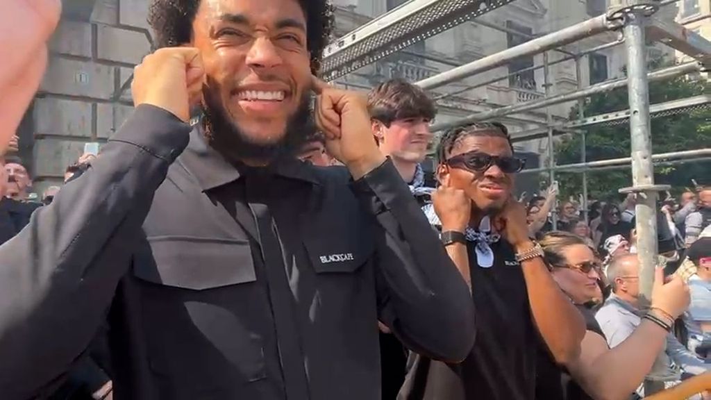 Ramazani y Danjuma en la Mascletà