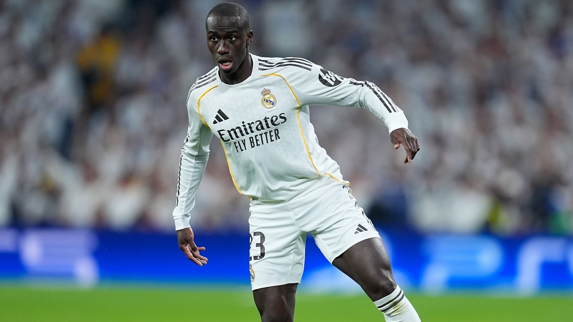 Ferland Mendy en el Santiago Bernabéu