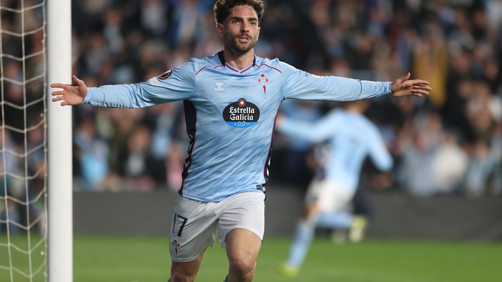 Javi Rueda celebra su gol en el Celta-Lyon