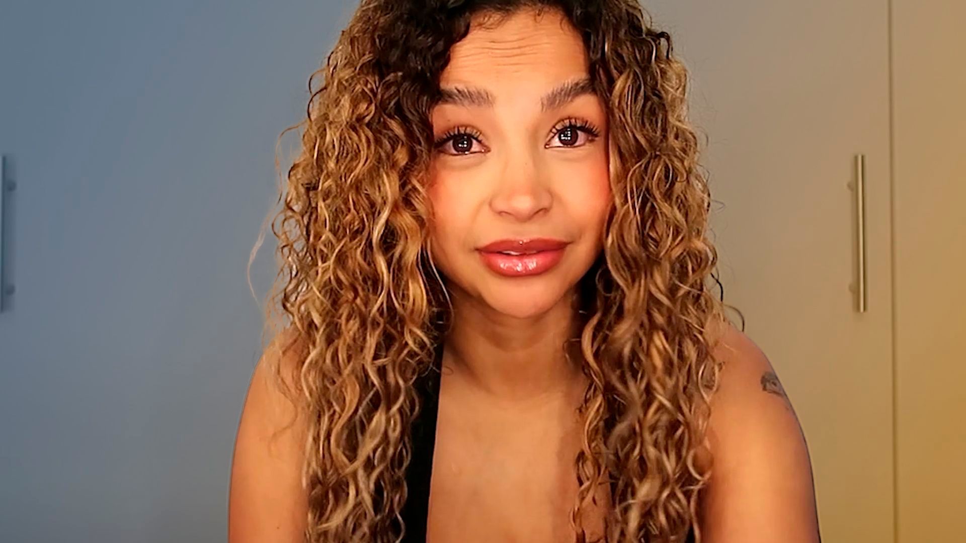 Mayeli Díaz se sincera sobre su migración Mi familia imperfecta Temporada 1 Top Vídeos 18