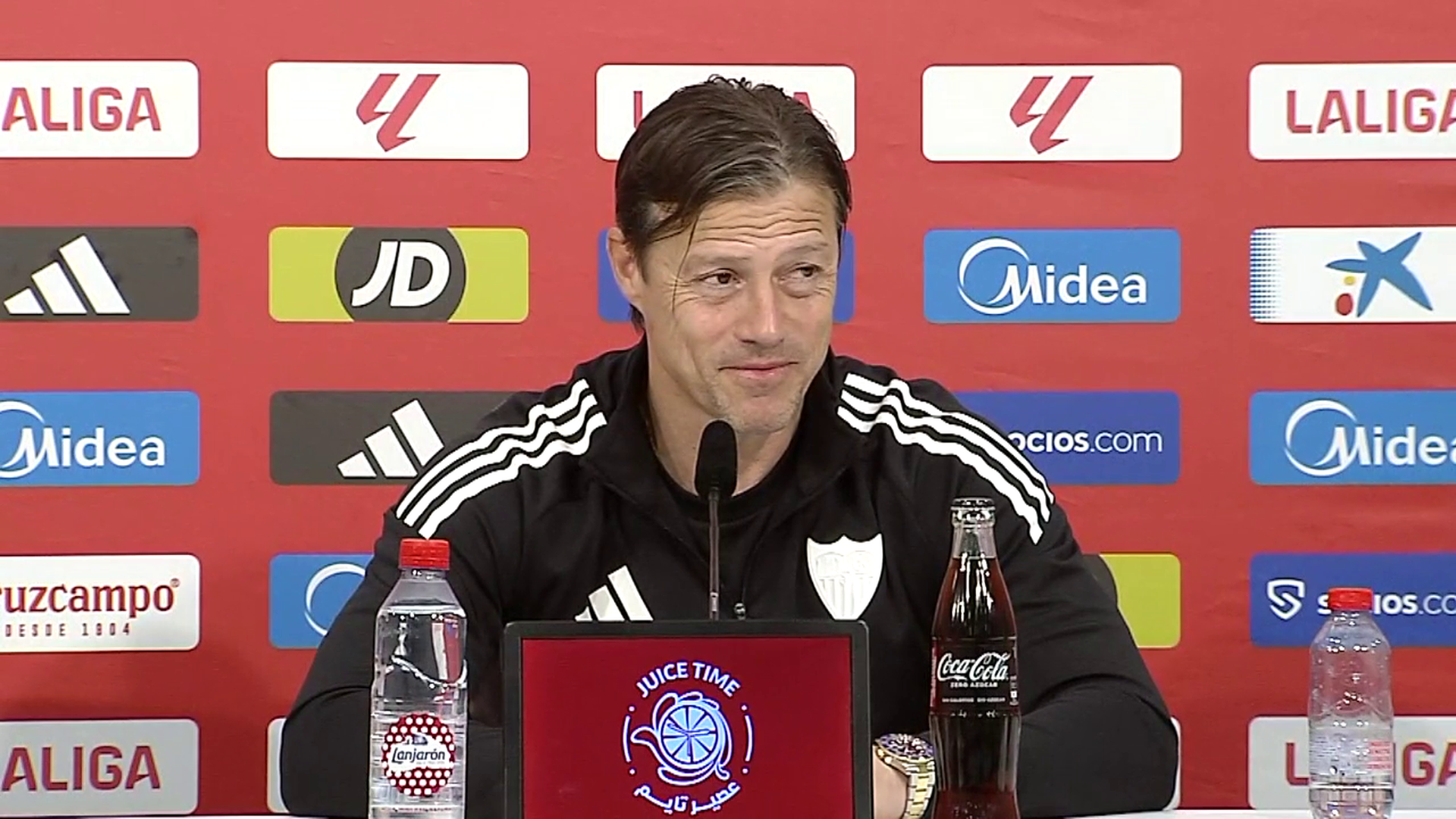 Almeyda en rueda de prensa Almeyda en rueda de prensa