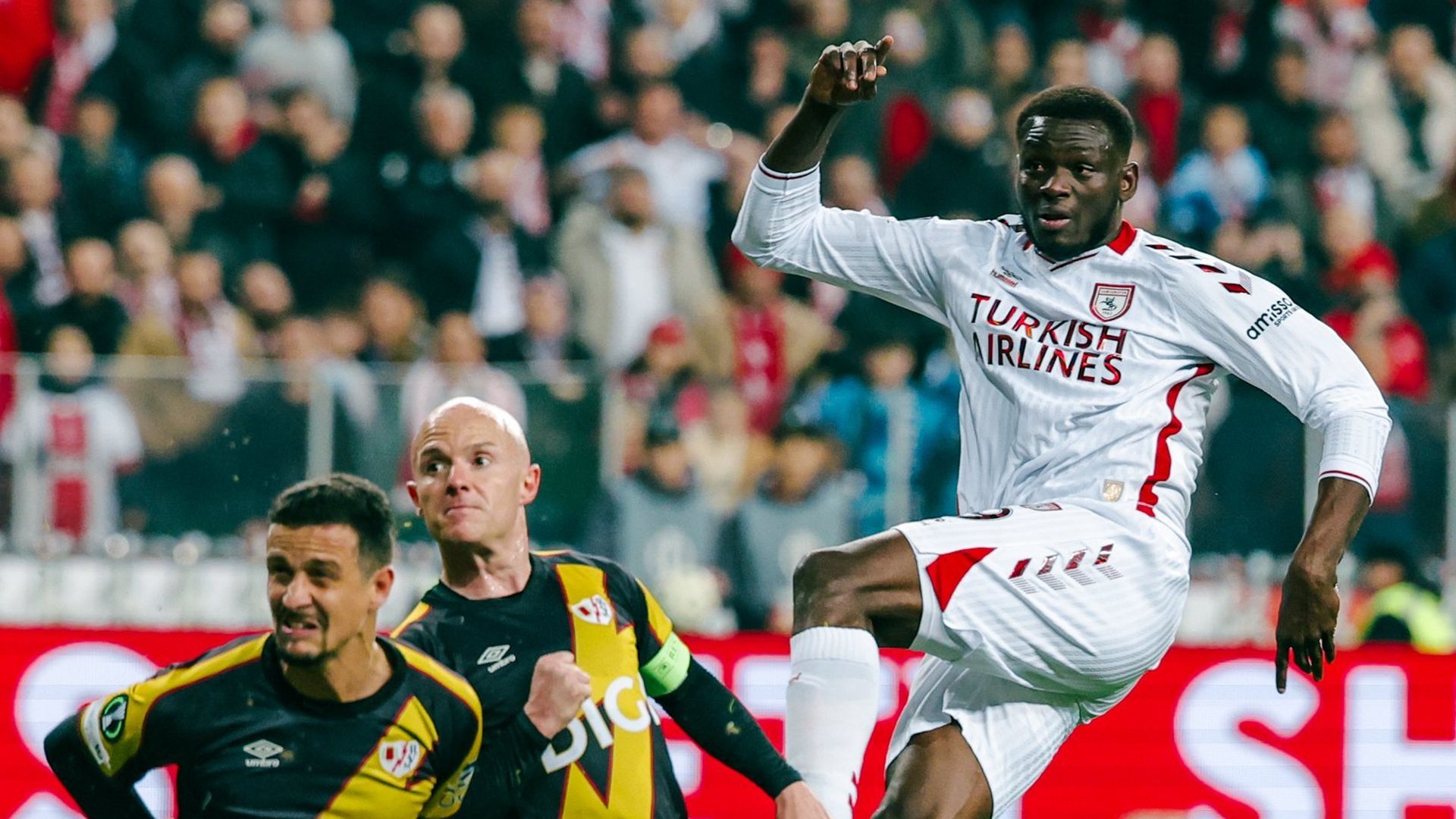 El Rayo Vallecano contra el Samsunspor