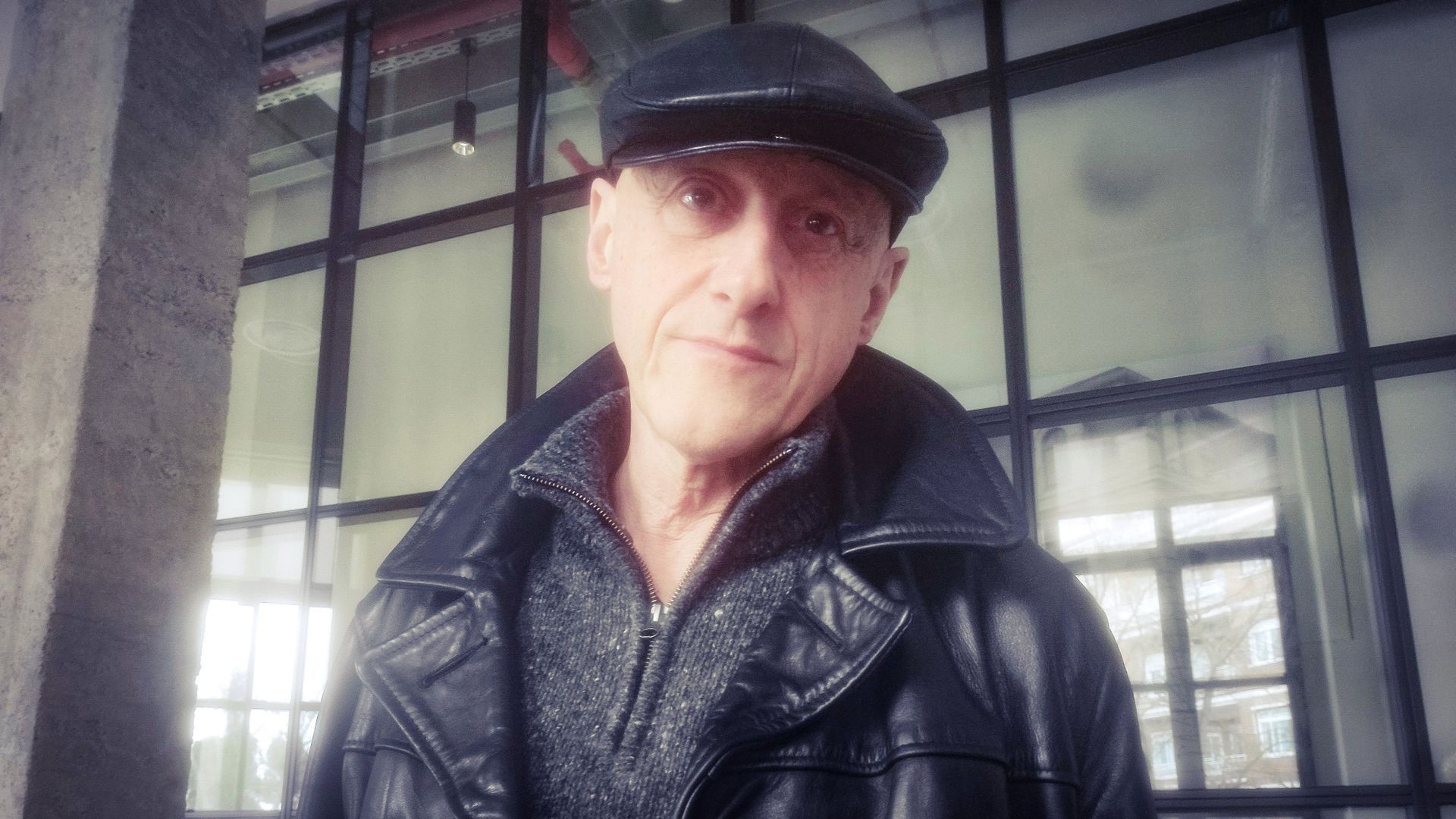 Jorge Martínez y su cara de pocos amigos.