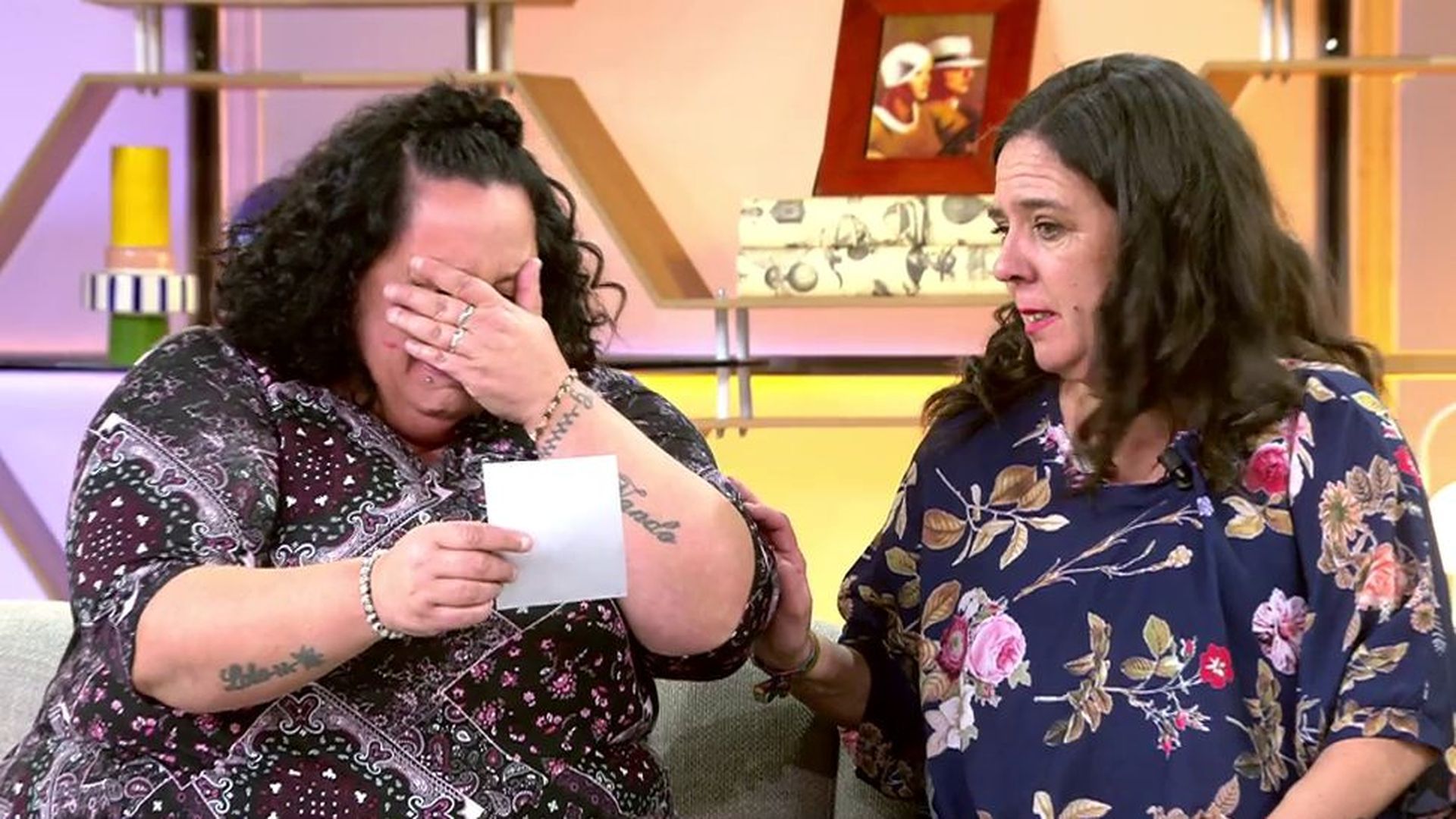 Las dos hermanas descubren que tienen otra hermana en 'El diario de Jorge': "Que entre ya"