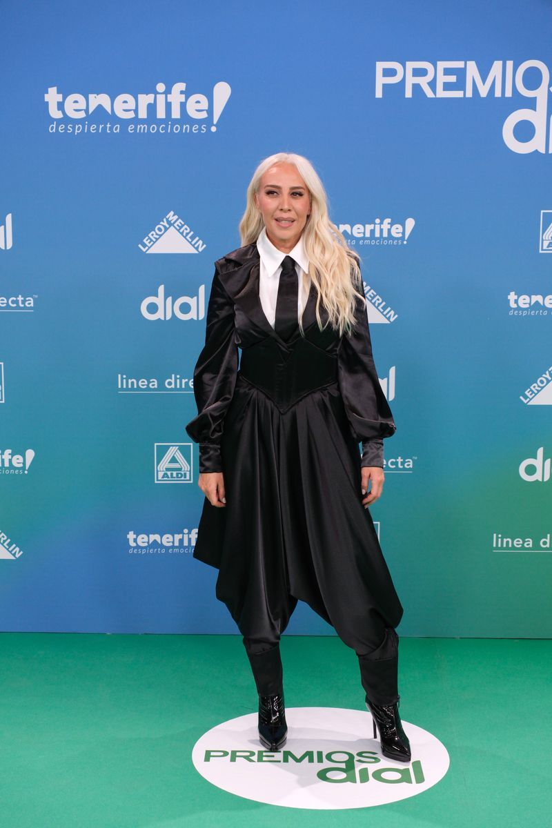 Mónica Naranjo, en la alfombra roja de los Premios Dial