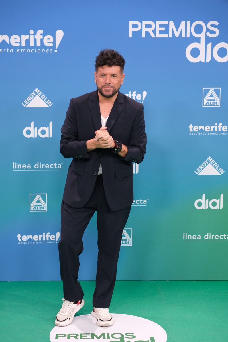 Pablo López, en la alfombra roja de los Premios Dial