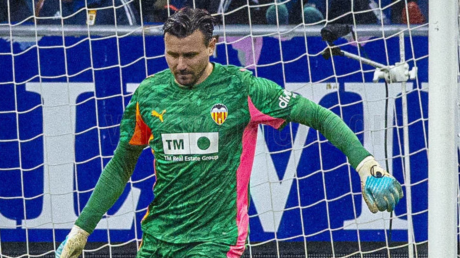 Dimitrievski paró dos balones claros