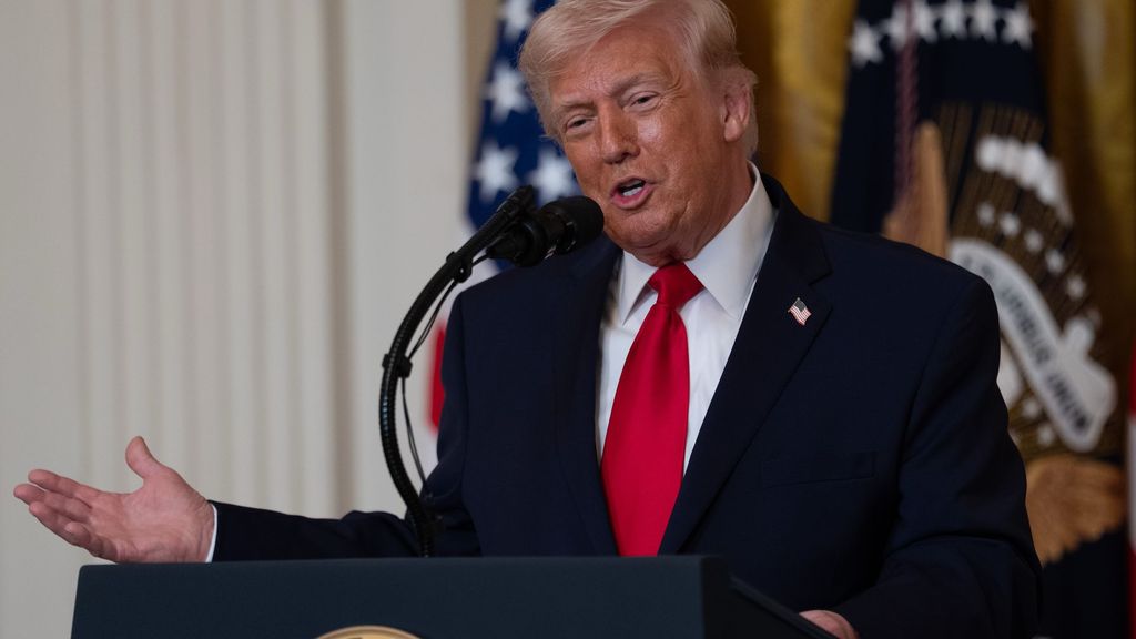 El Ejército de EEUU ataca la isla de Jark, uno de los epicentros petroleros de Irán: "Uno de los bombardeos más potentes de la historia"