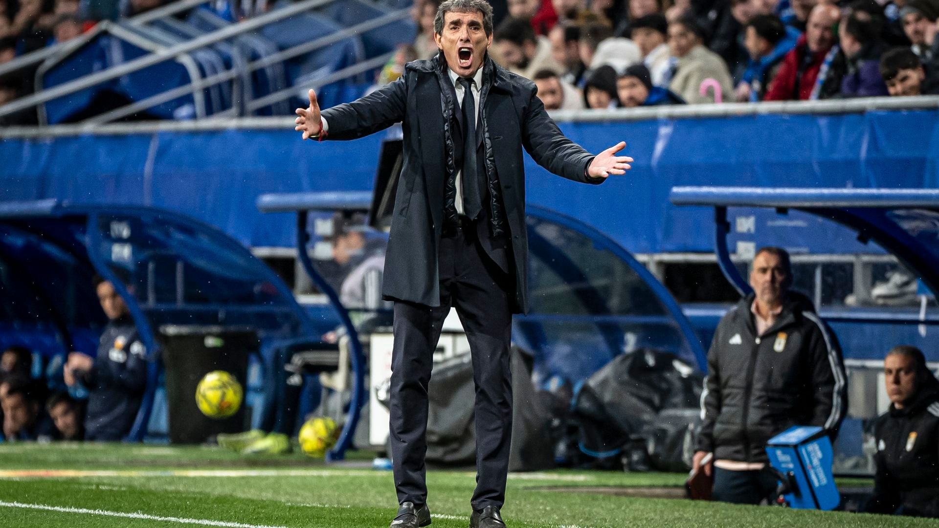 Guillermo Almada, durante el Real Oviedo - Valencia.