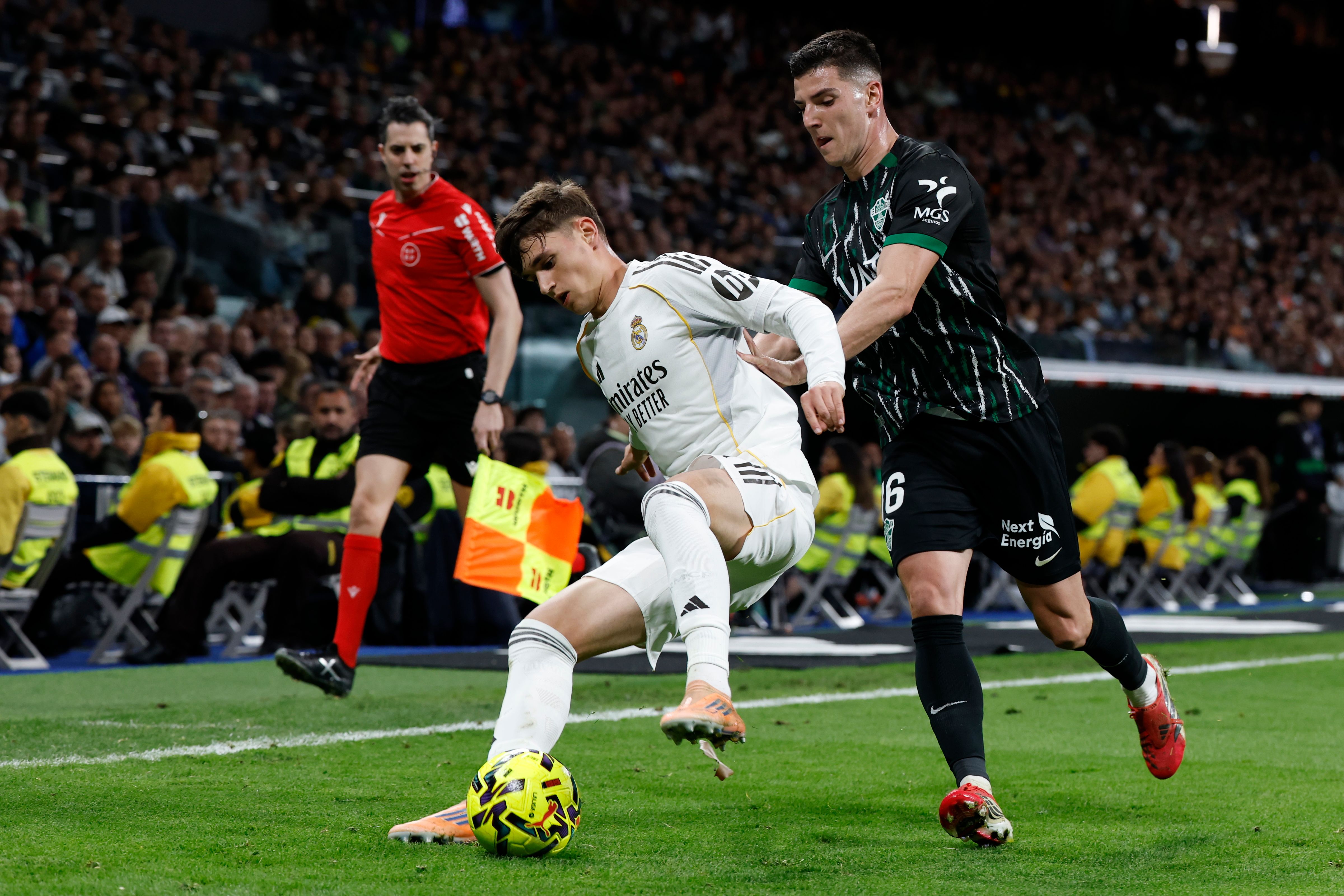 Daniel Yáñez en su debut en el Bernabéu ante el Elche