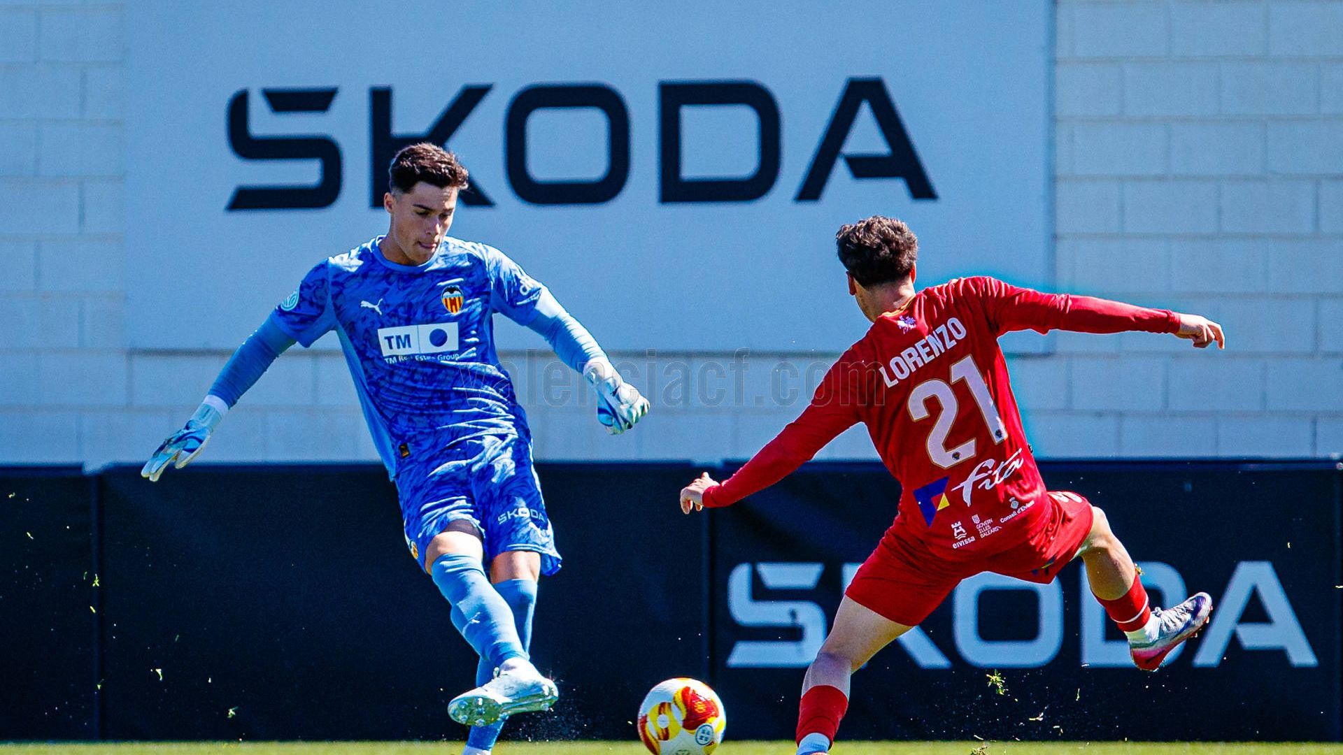 El VCF Mestalla salva un punto de milagro ante el Ibiza