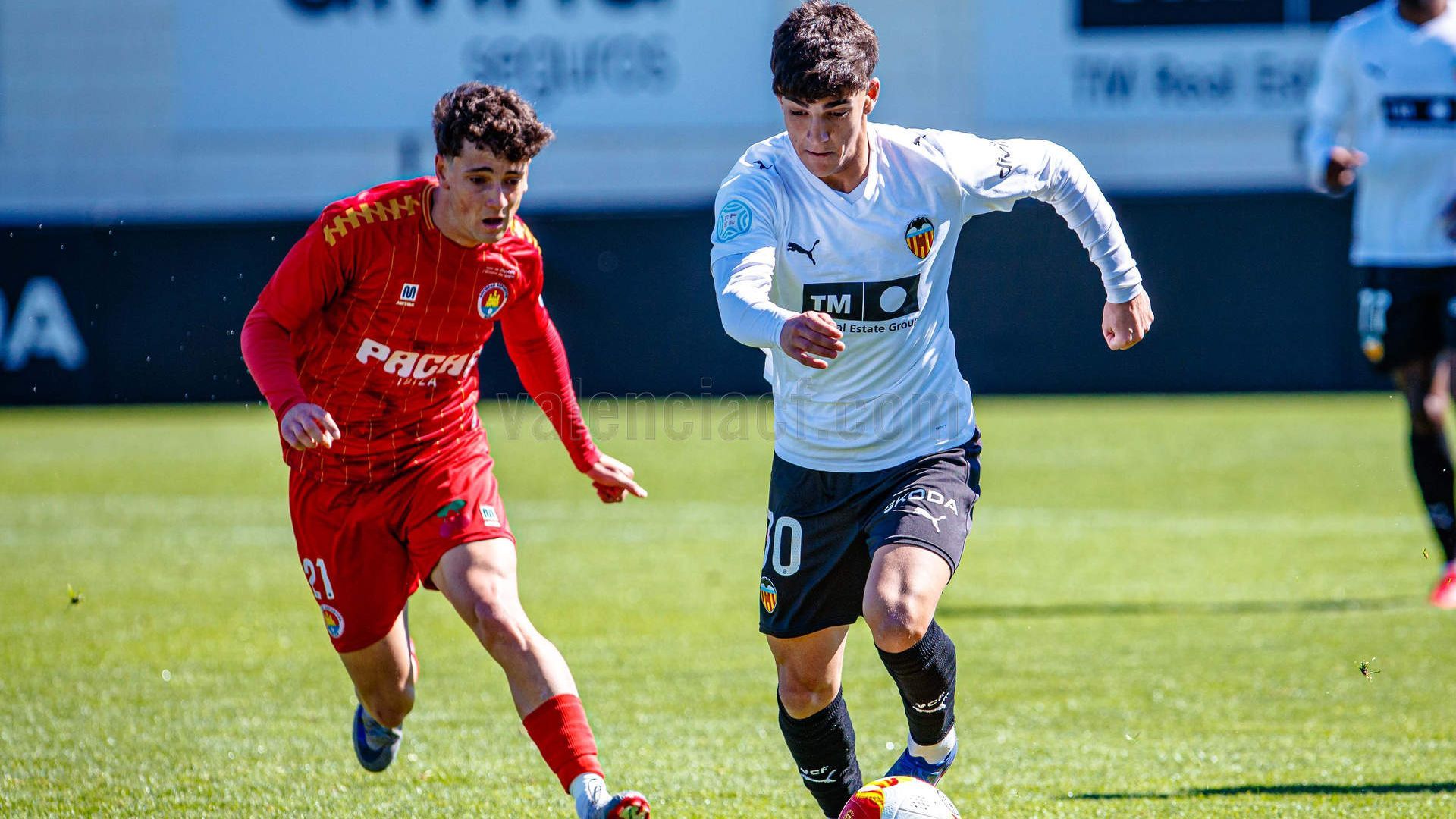 El VCF Mestalla salva un punto de milagro ante el Ibiza El VCF Mestalla salva un punto de milagro ante el Ibiza