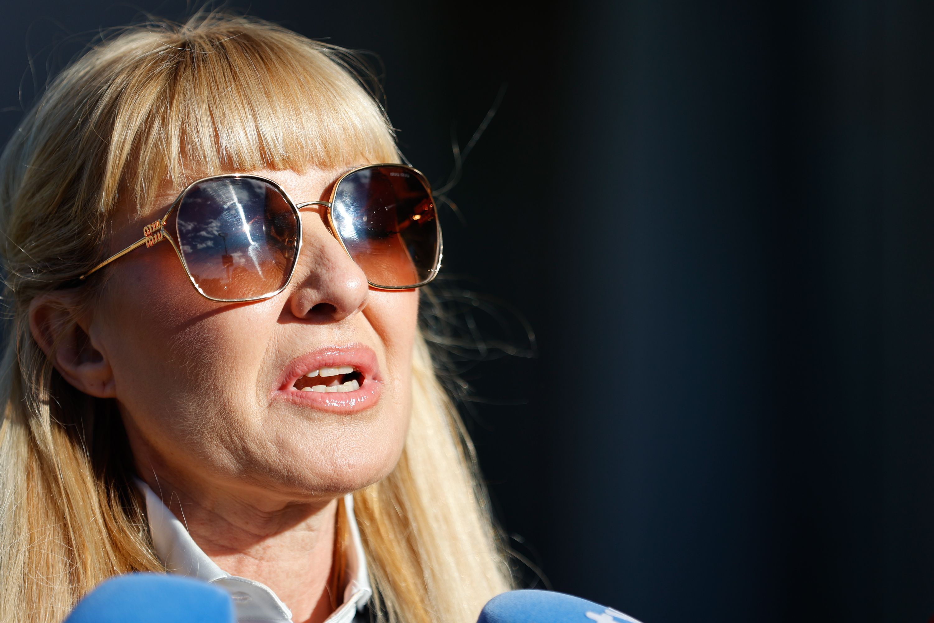 Cayetana Guillén Cuervo en la capilla ardiente de Gemma Cuervo