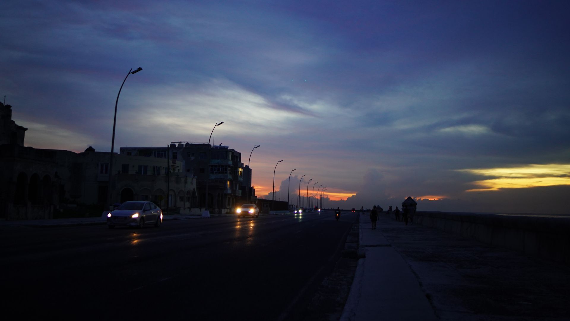 Cuba sufre un apagón total del sistema eléctrico Cuba sufre un apagón total del sistema eléctrico