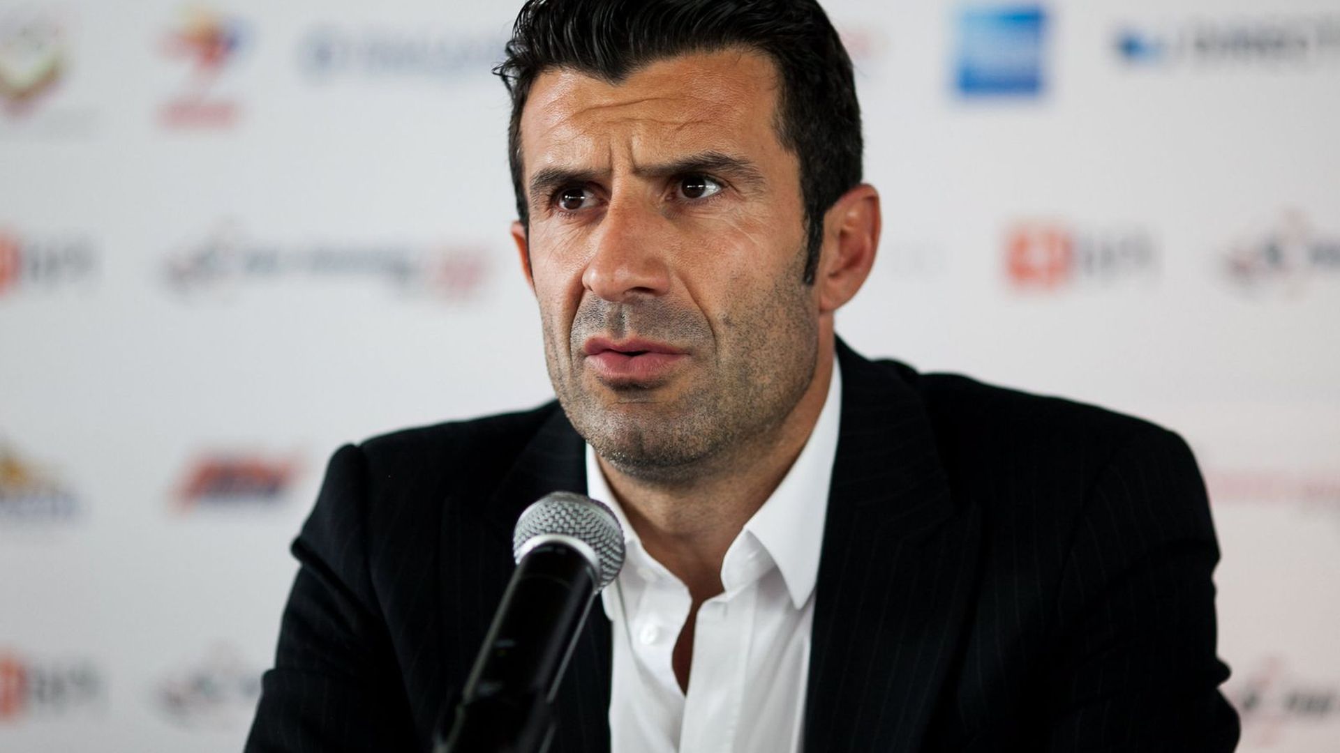 Figo, durante un acto.