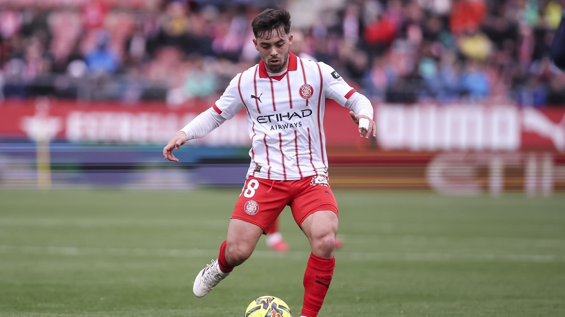 Fran Beltrán durante un partido del Girona FC esta temporada