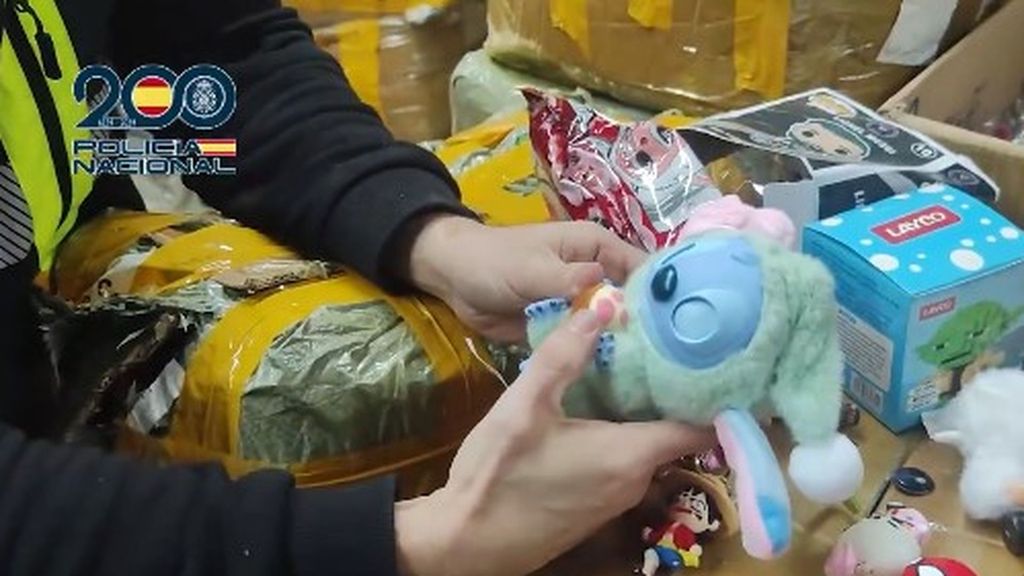 La Policía se incauta más de 600.000 juguetes falsos procedentes de China: estaban almacenados en naves de Madrid
