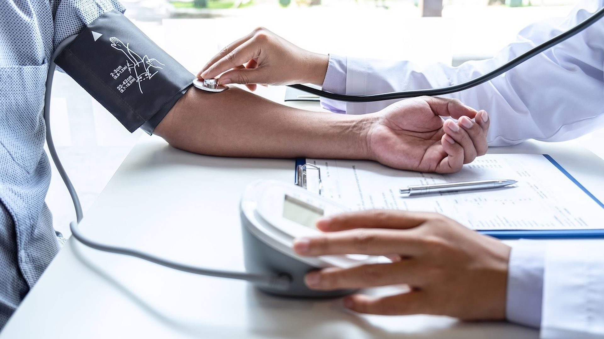 La rutina diaria de 15 minutos que puede ayudar a bajar la presión arterial, según Harvard La rutina diaria de 15 minutos que puede ayudar a bajar la presión arterial, según Harvard