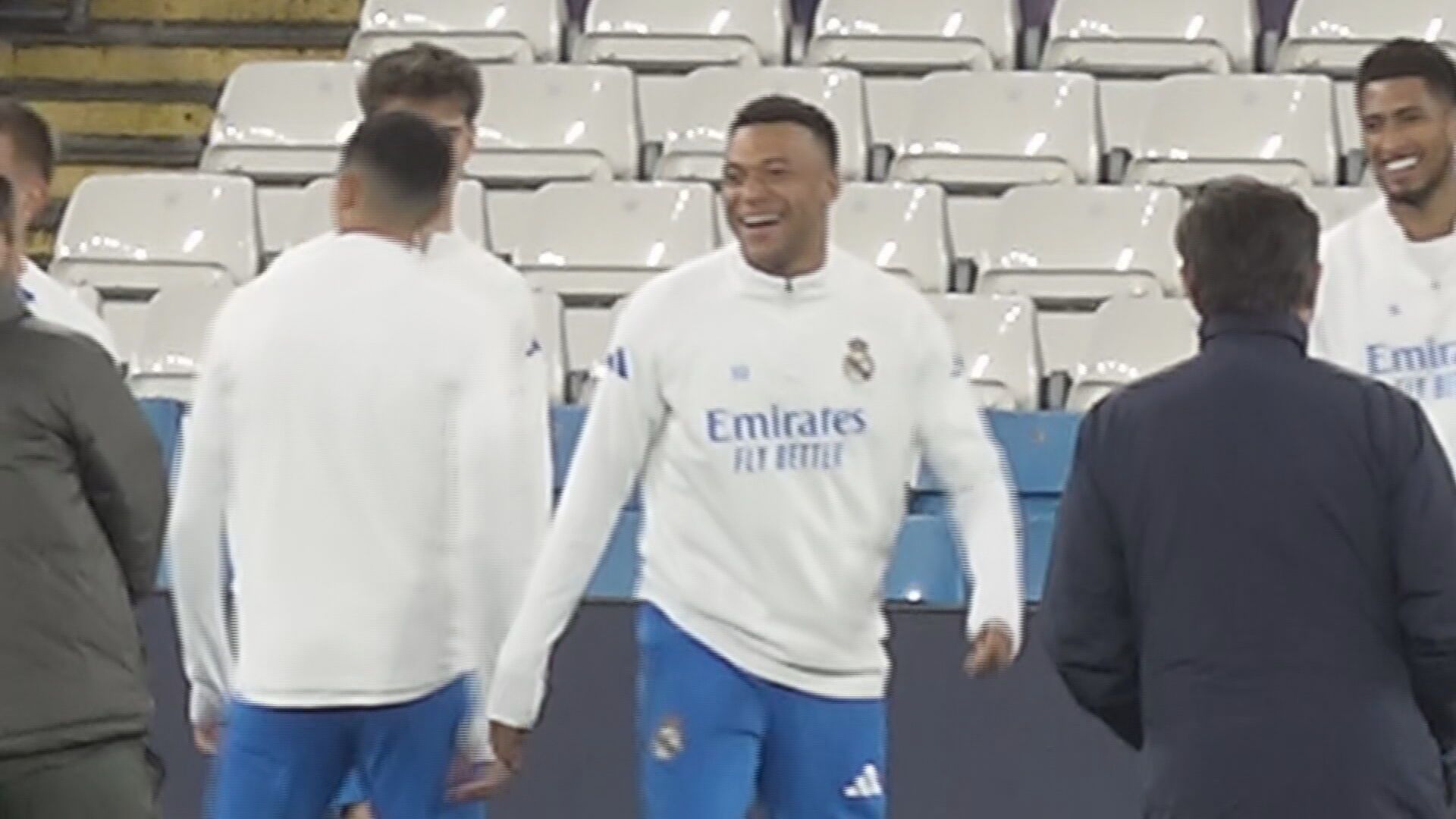 Mbappé entrena con normalidad con el Real Madrid.
