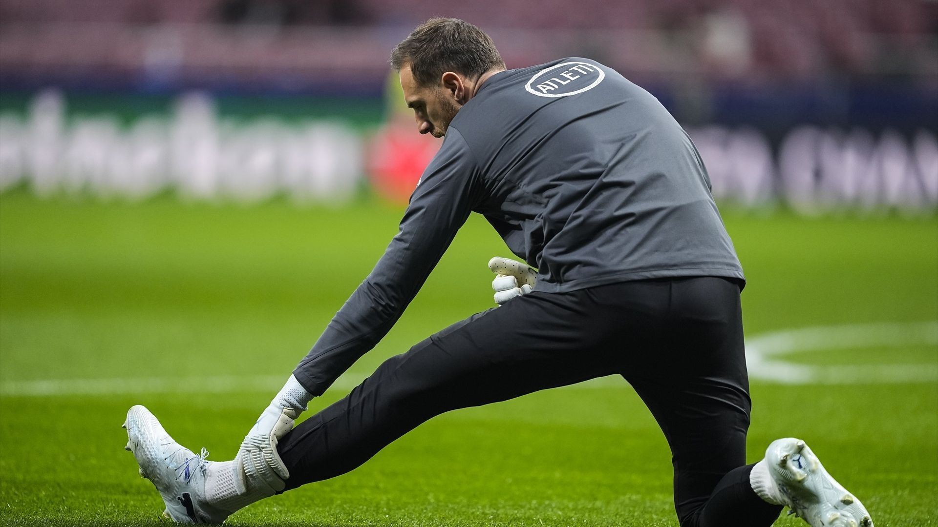 Oblak, en un calentamiento del Atlético de Madrid