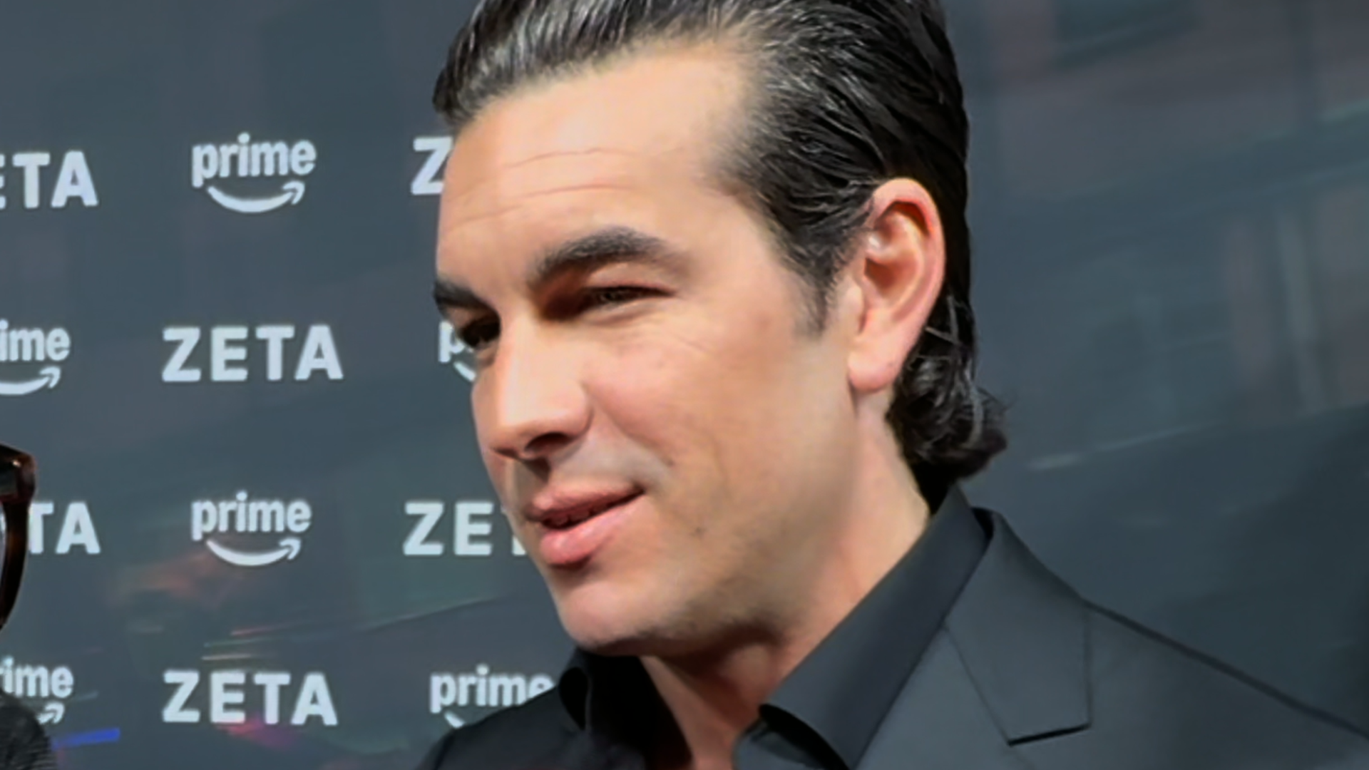 Mario Casas, en exclusiva, sobre el apoyo de su novia en su nueva película