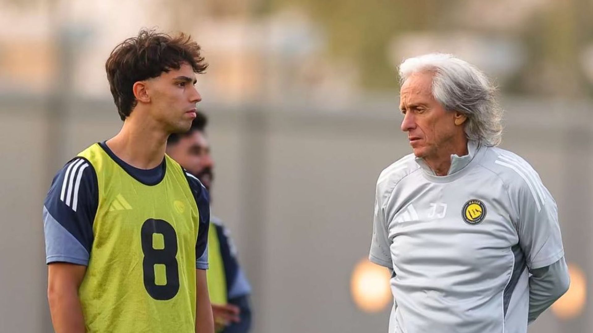 Joao Félix junto a Jorge Jesús