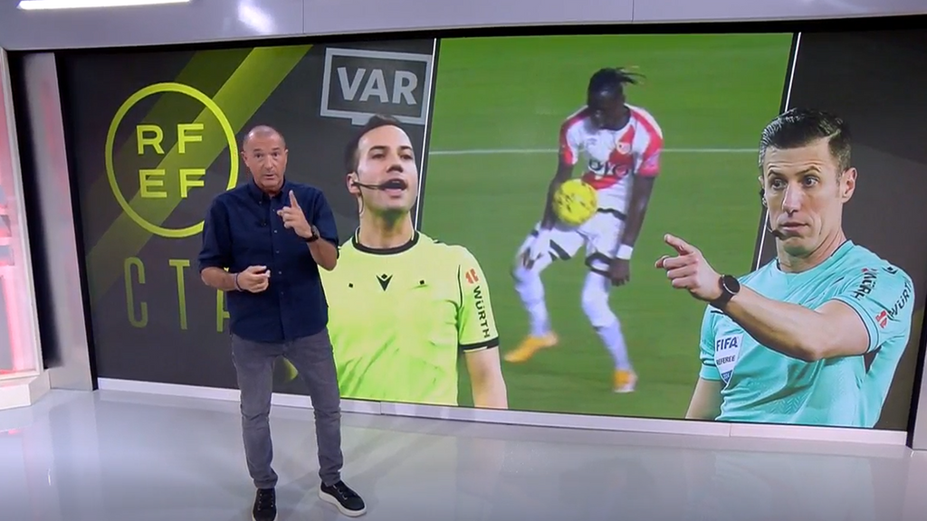 Editorial de Manu Carreño a los árbitros