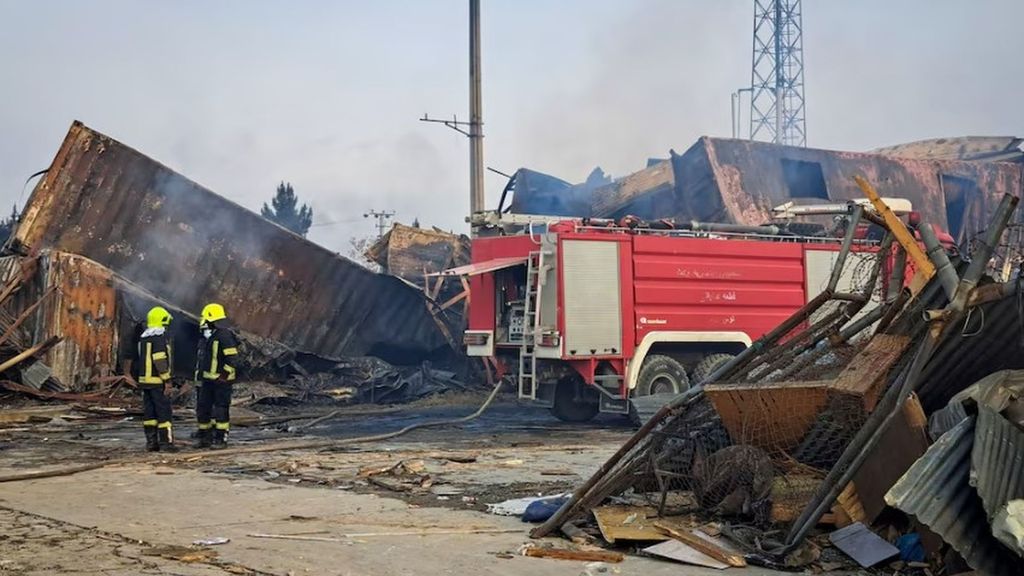 Pakistán bombardea un hospital en el centro de Kabul: más de 400 muertos