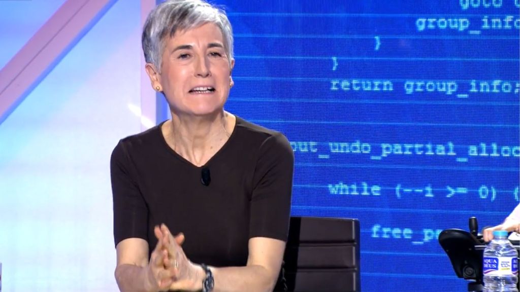 Ángeles Espinosa, excorresponsal en Irán, define las claves que colocaban a Ali Lariyani como figura relevante: "Los Kennedy de Irán"