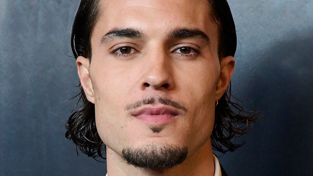 El radical cambio de look de Carlo Costanzia