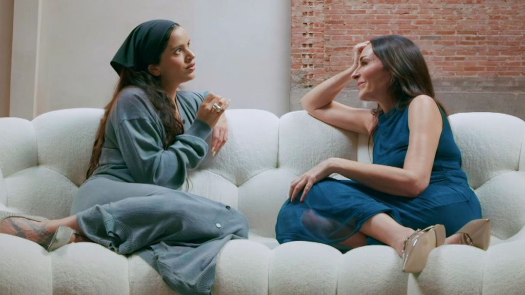 Rosalía reconoce uno de sus grandes miedos y pide consejo a Ana Milán: "Espero que nunca aprendas como lo hice yo"