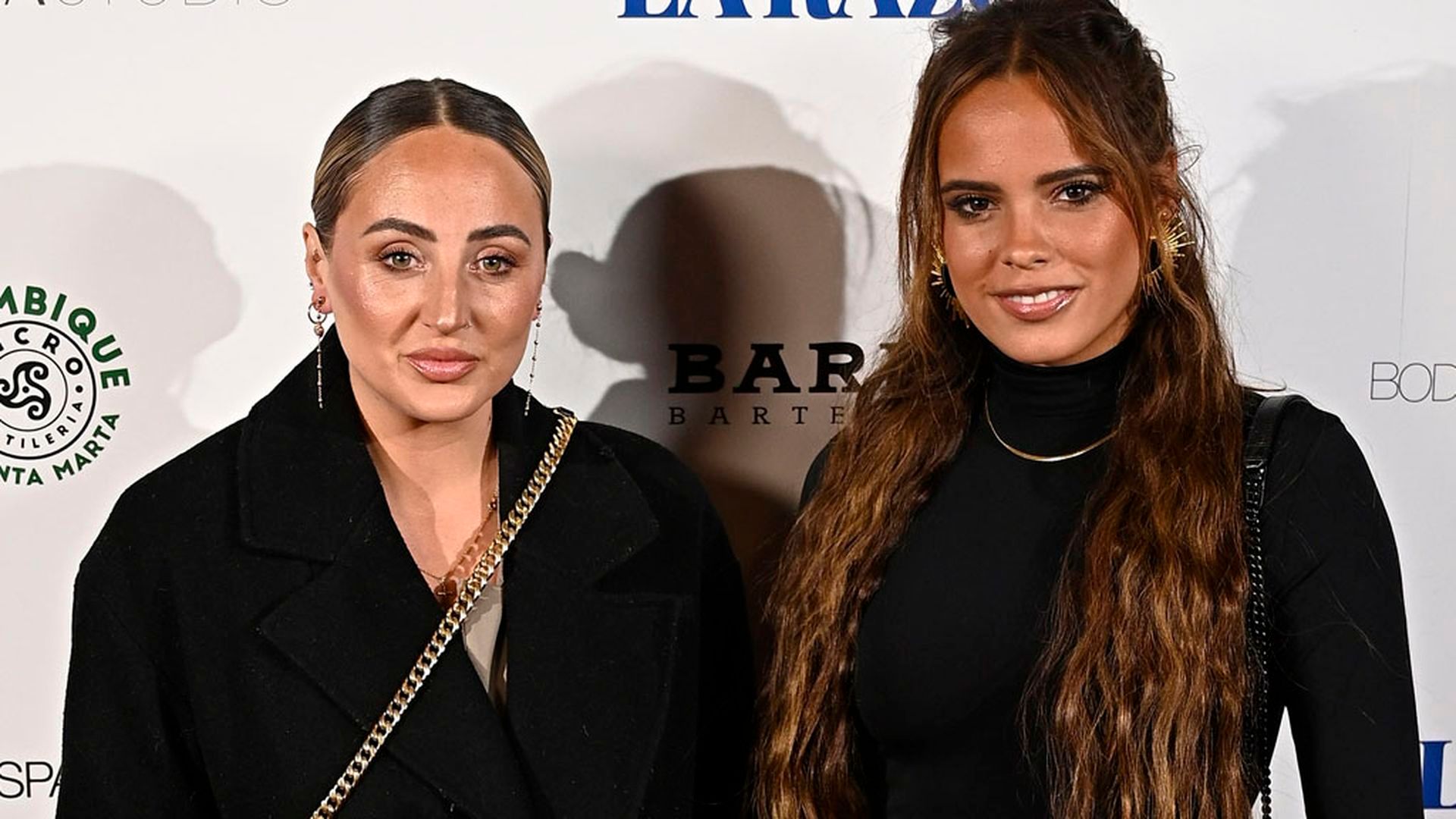 Rocío Flores y Gloria Camila Ortega