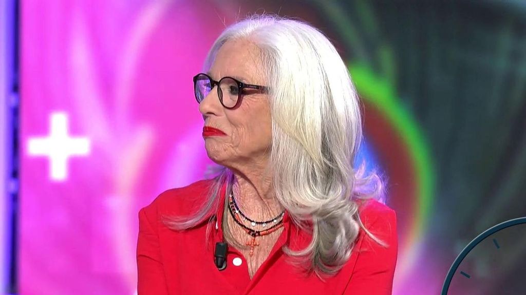 La hermana de María Jiménez dice lo que piensa de la decisión de su sobrino de vender la ropa de la artista: "Lo que está haciendo es normal"