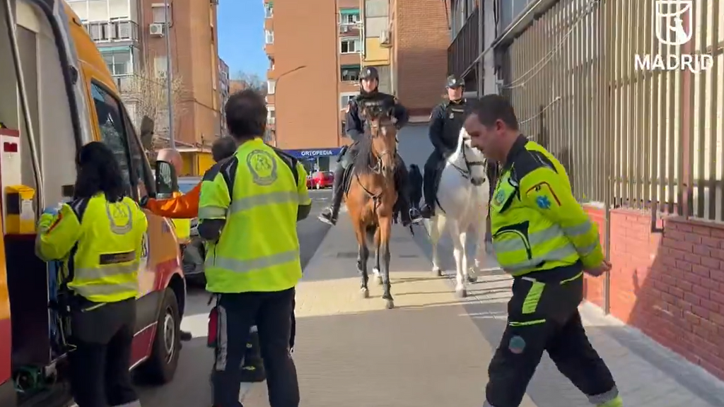 El samur atiende a un varón de 16 años con herida por arma blanca en abdomen