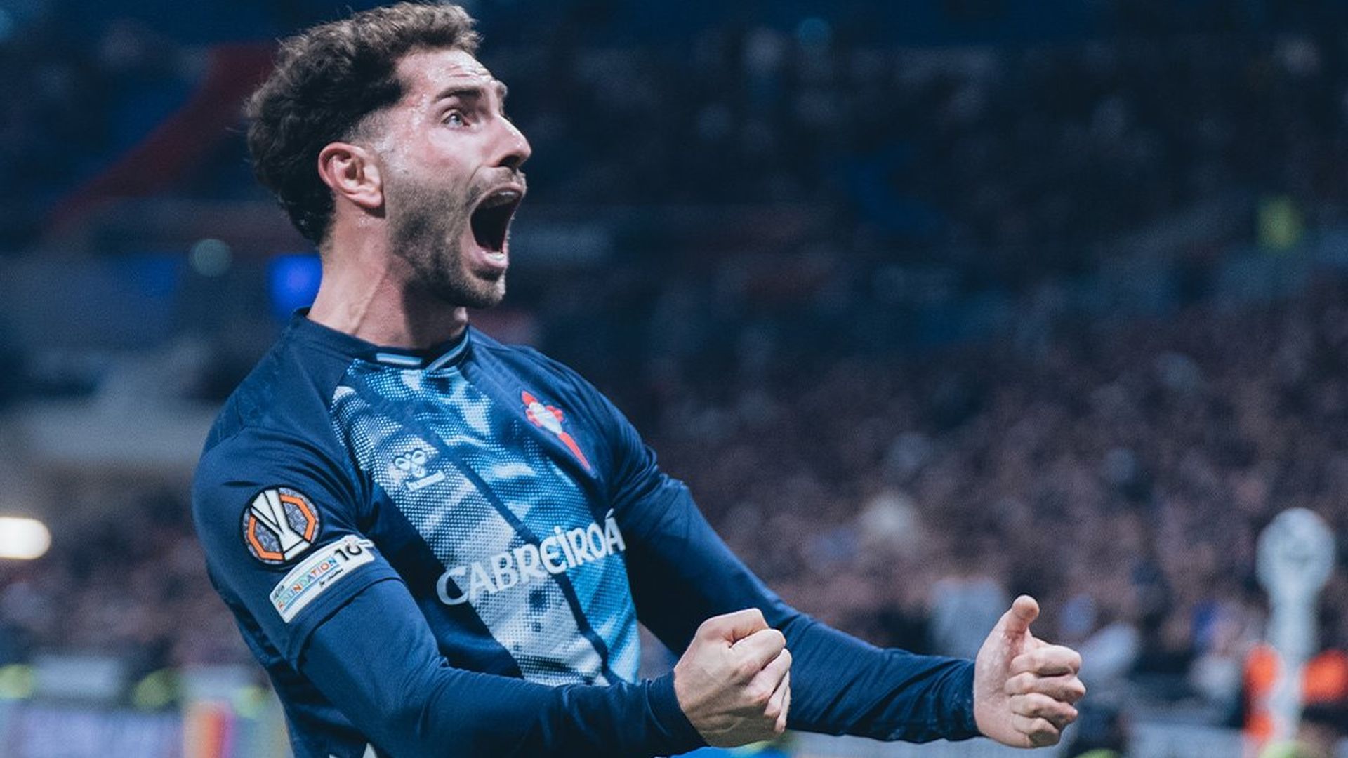Javi Rueda celebra su gol ante el Olympique de Lyon