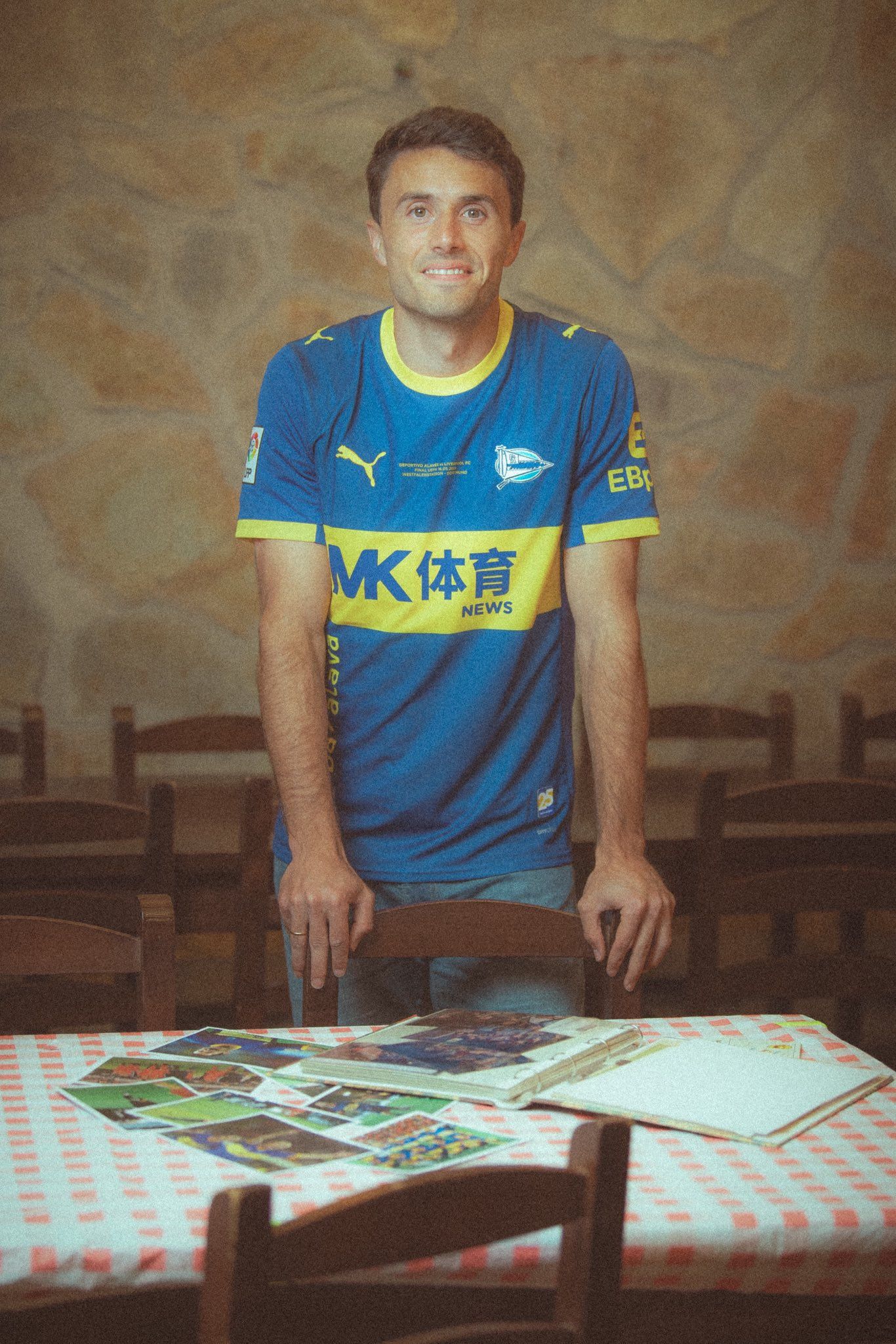 La camiseta retro del Alavés