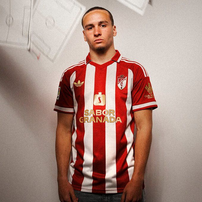 La camiseta retro del Granada