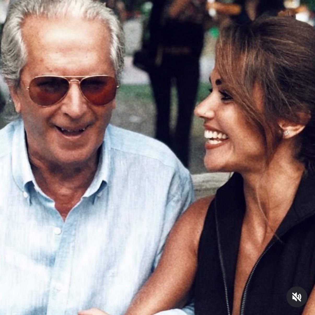 La felicitación de Lara Álvarez por el Día del Padre