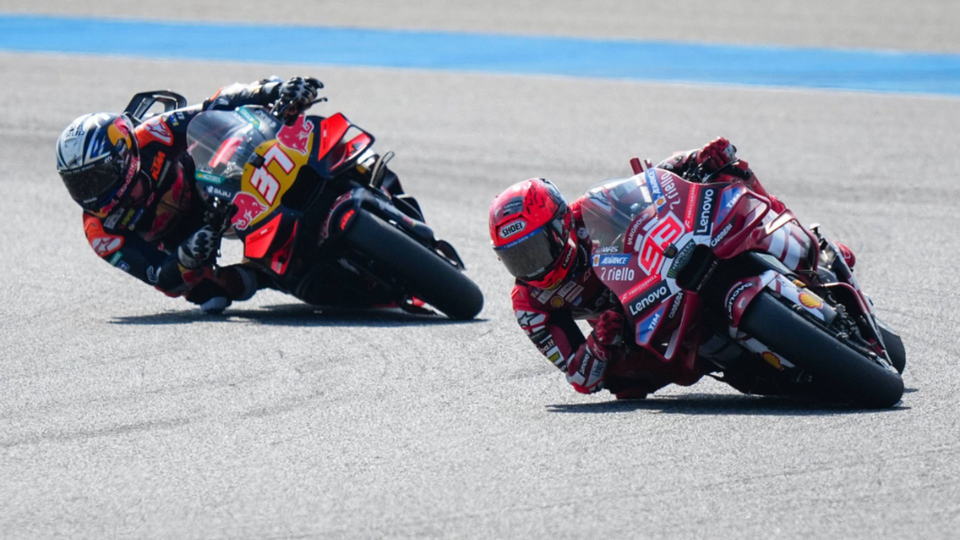 Marc Márquez y Pedro Acosta, en el GP de Tailandia