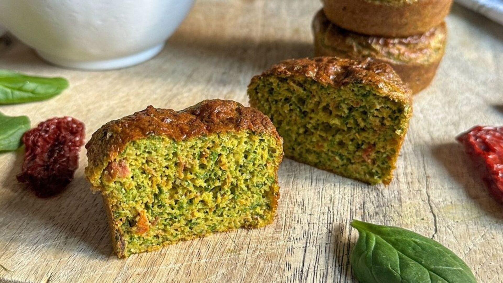 Muffins de espinacas esponjosos en solo 10 minutos: la receta fácil para las cenas